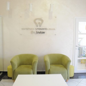 0ByNHueXYS7kdUnNRUHozMmVHZUU