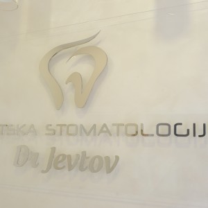 0ByNHueXYS7kddlNWaWZqbHBENWc